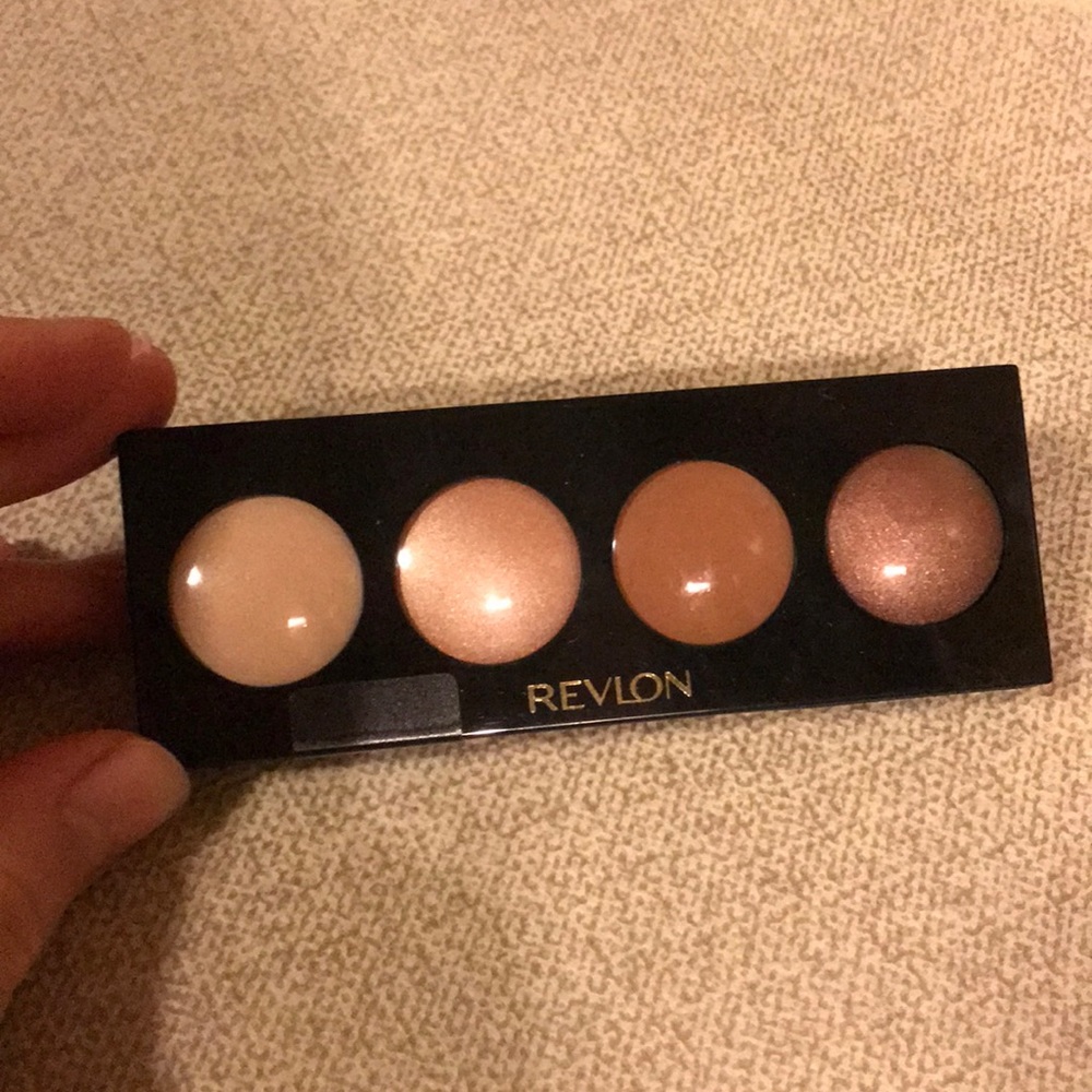 8 for $25/ Revlon Creme Shadow